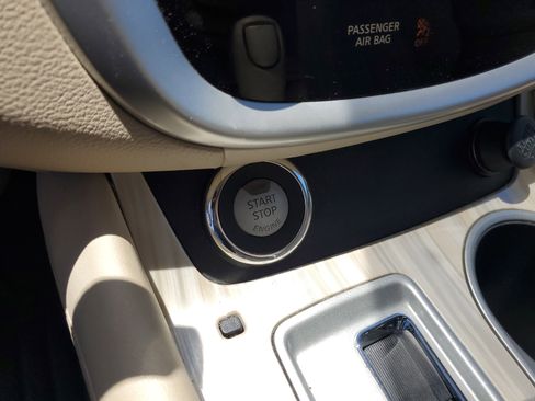 Used 2016 Nissan Murano SV image 19