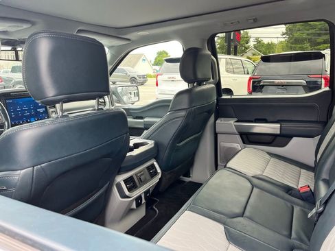 Used 2023 Ford F150 Limited image 16