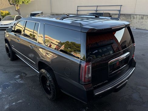 Used 2018 GMC Yukon XL Denali w/ Denali Ultimate Package image 14