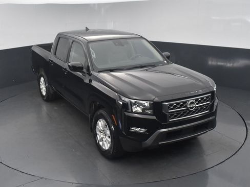 Used 2024 Nissan Frontier SV w/ SV Convenience Package image 17