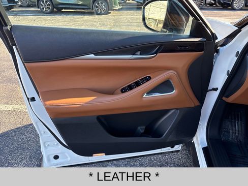 Certified 2023 INFINITI QX60 Autograph image 10