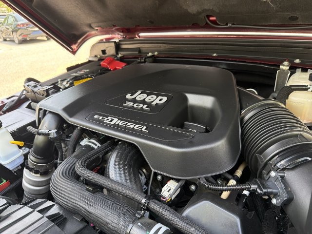Used 2021 Jeep Wrangler Unlimited Sport AWD/4WD image 28