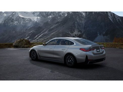 New 2026 BMW i4 eDrive40 RWD image 2