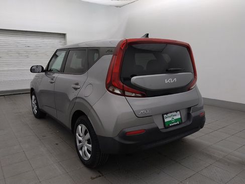 Used 2022 Kia Soul LX FWD image 5