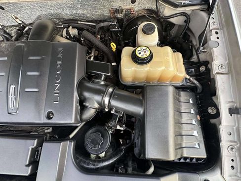 Used 2008 Lincoln Navigator L 4WD image 41