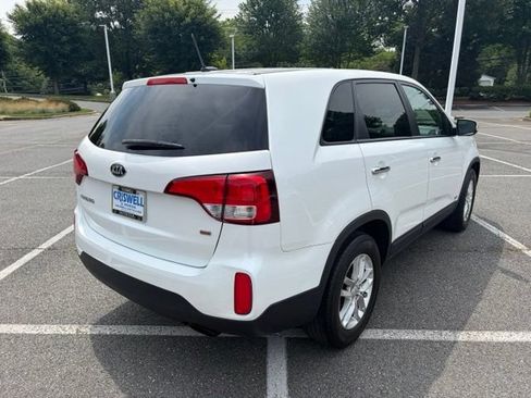 Used 2015 Kia Sorento LX AWD/4WD image 8