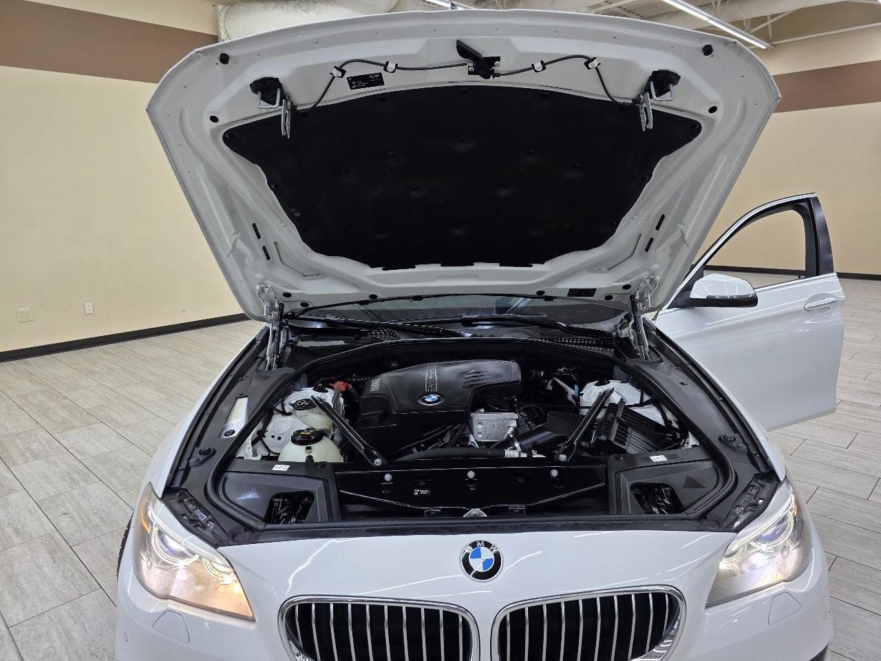 Used 2016 BMW 528i xDrive Sedan AWD/4WD image 47
