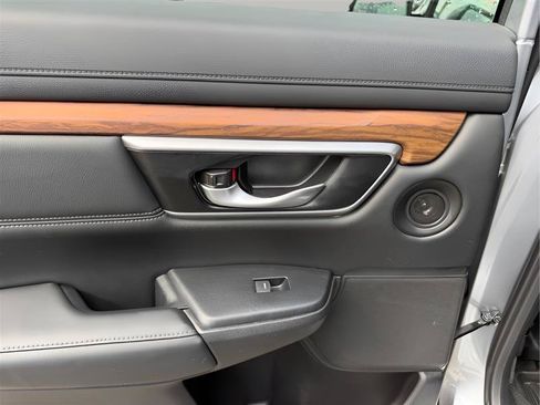 Used 2019 Honda CR-V Touring image 31