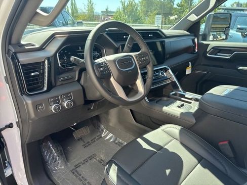 New 2025 GMC Sierra 3500 Denali w/ Denali Reserve Package image 11