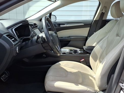 Used 2016 Ford Fusion Titanium FWD image 7