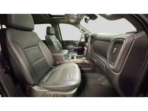 Used 2023 GMC Sierra 2500 Denali w/ Denali Black Diamond Edition image 17