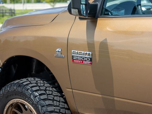 Used 2011 RAM 2500 SLT AWD/4WD image 38