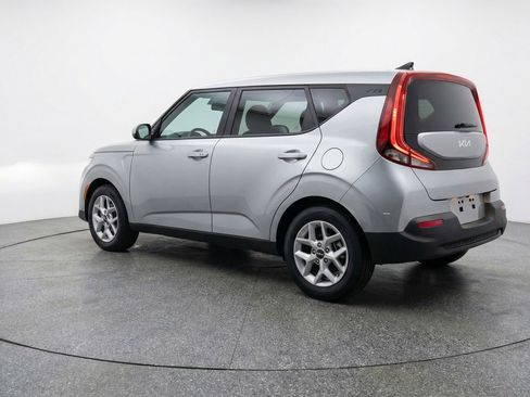 Used 2025 Kia Soul LX w/ LX Technology Package image 6