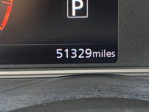 Certified 2023 Nissan Versa SV image 32