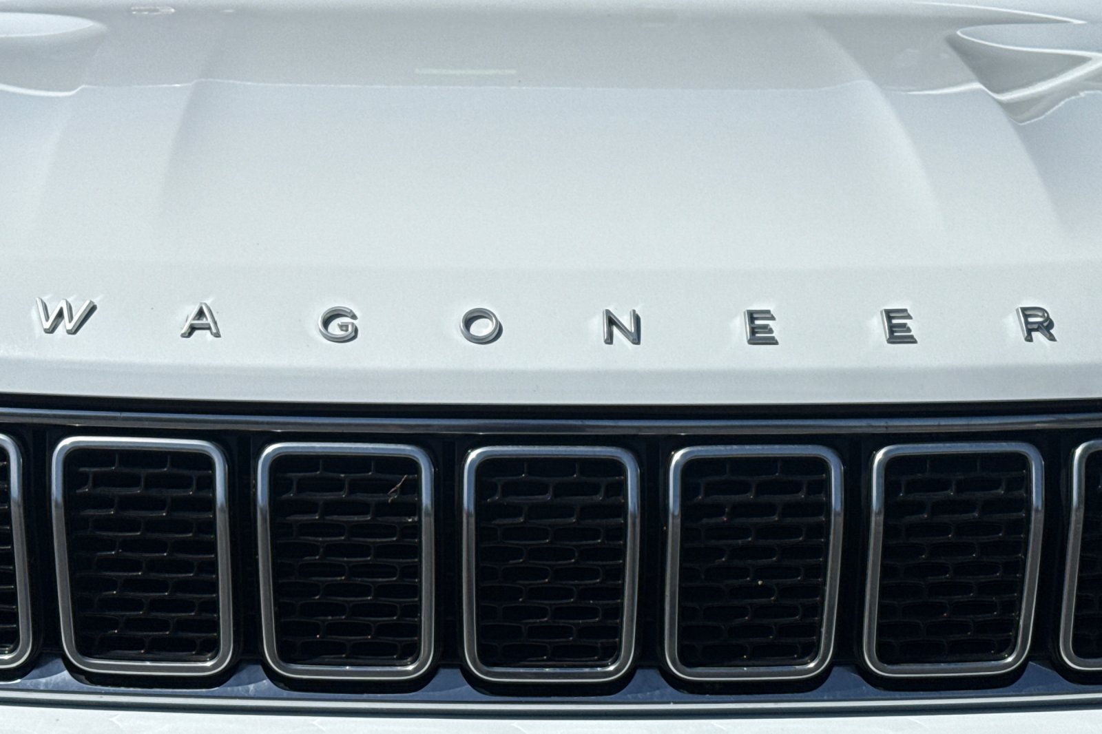 Used 2024 Jeep Wagoneer Series III AWD/4WD image 8