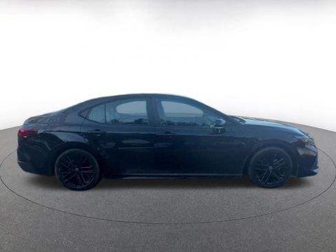 Used 2025 Toyota Camry SE image 15