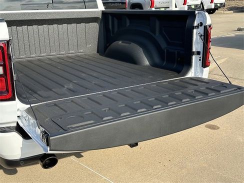 Used 2025 RAM 1500 Lone Star image 30