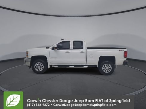 Used 2017 Chevrolet Silverado 2500 LT w/ LT Convenience Package AWD/4WD image 9