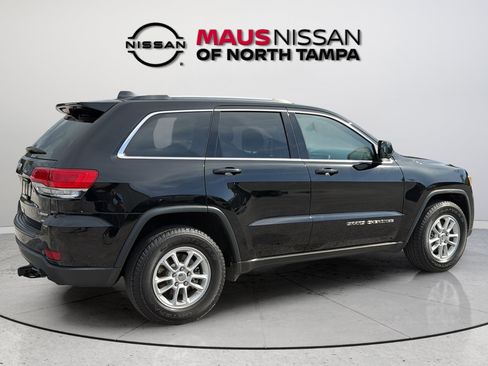 Used 2018 Jeep Grand Cherokee Laredo RWD image 12