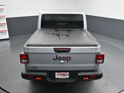 Used 2023 Jeep Gladiator Rubicon w/ Cold Weather Group image 30