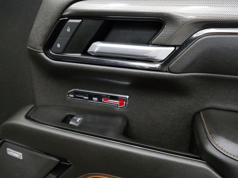 Used 2022 GMC Sierra 1500 AT4 w/ AT4 Premium Package image 18
