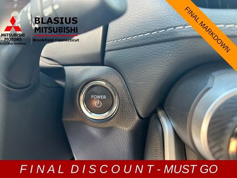 Used 2023 Toyota RAV4 Limited image 60