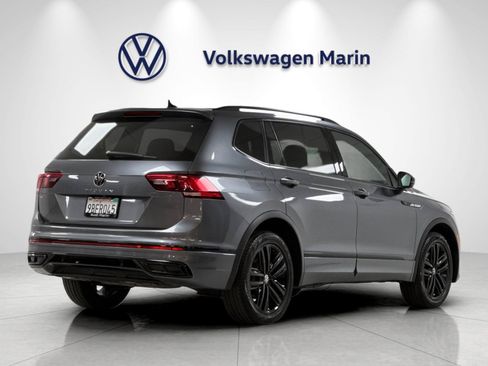 Used 2022 Volkswagen Tiguan SE R-Line FWD image 5
