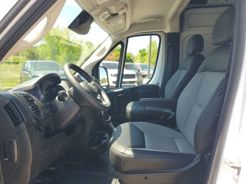 Used 2026 RAM ProMaster 2500 w/ Convenience Group FWD image 5