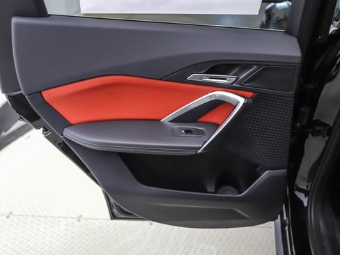 Used 2025 BMW X1 xDrive28i w/ Technology Package image 20