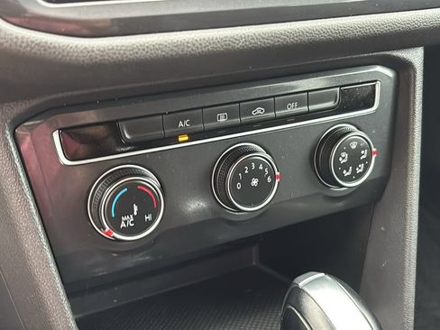 Used 2021 Volkswagen Tiguan S FWD image 19