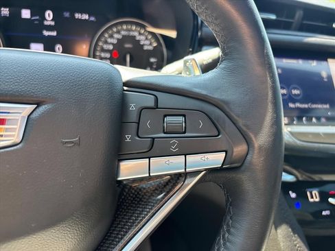 Used 2024 Cadillac XT6 Sport w/ Technology Package AWD/4WD image 31