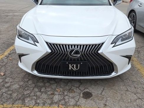 Used 2020 Lexus ES 350 w/ Premium Package image 1