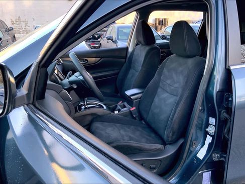 Used 2014 Nissan Rogue SV w/ SV Premium Package image 9