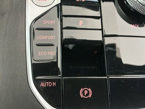 New 2026 BMW X5 sDrive40i w/ Climate Comfort Package image 12