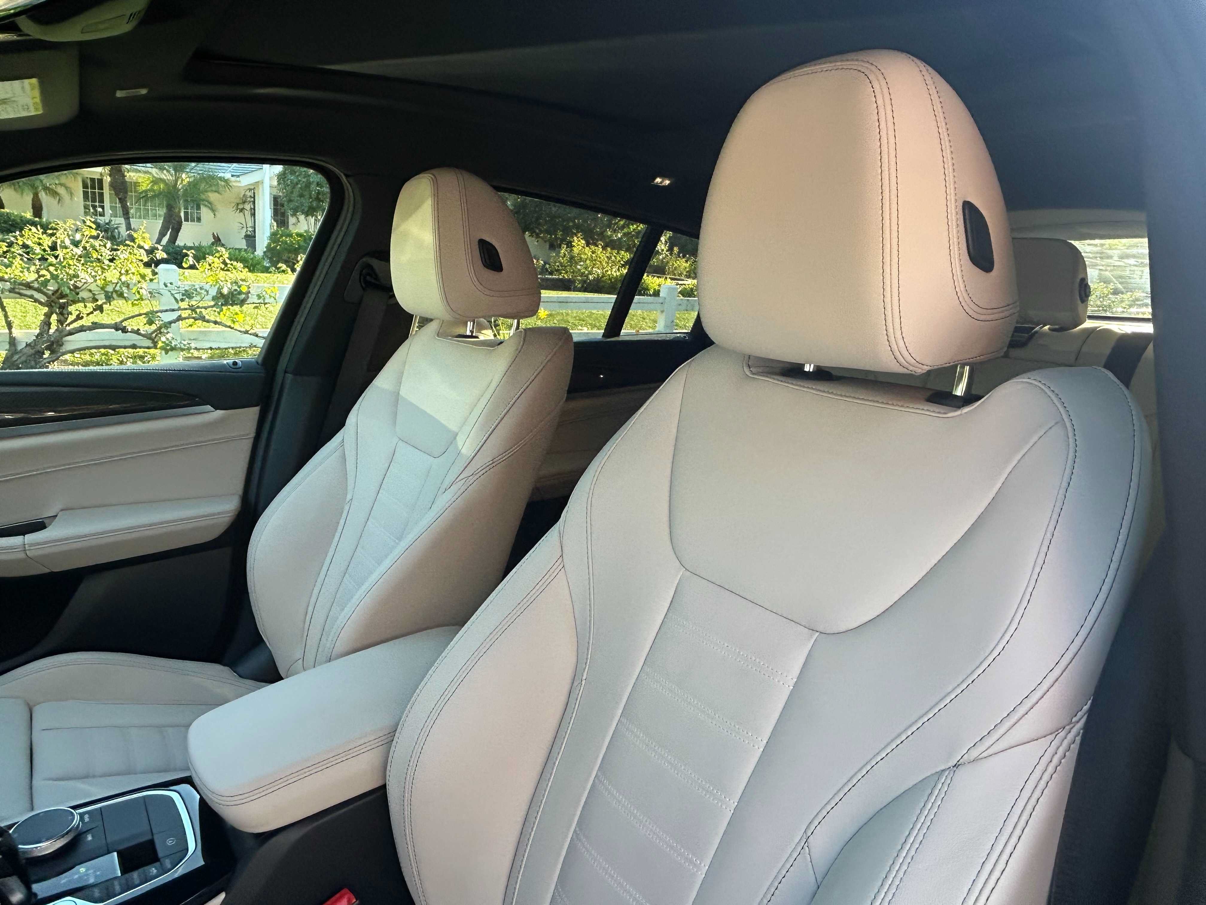 Used 2023 BMW X4 M40i w/ Premium Package AWD/4WD image 9