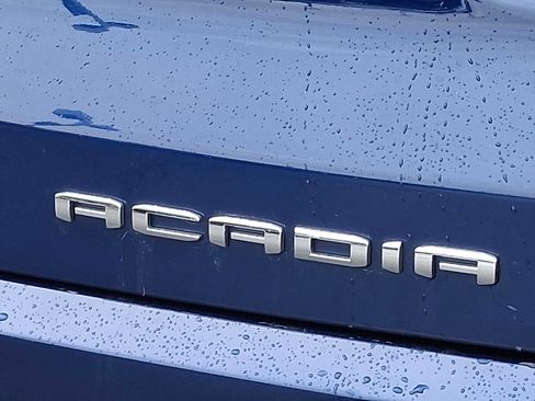 Used 2023 GMC Acadia Denali w/ Denali Technology Package image 29