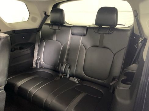 Used 2025 Honda Pilot Touring image 14