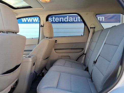 Used 2012 Ford Escape XLT image 9