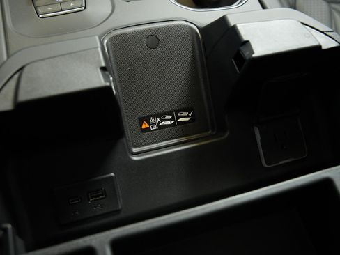 New 2025 GMC Sierra 2500 Denali w/ Denali Reserve Package image 47