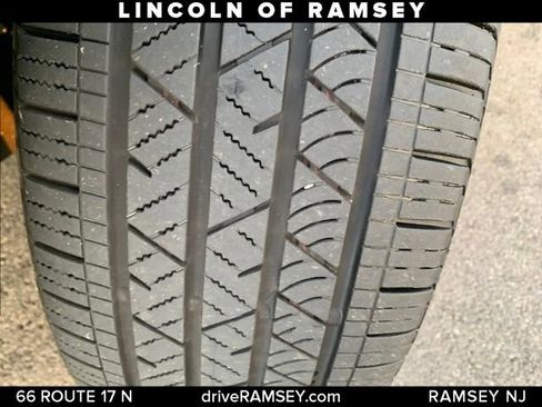 Used 2024 Lincoln Corsair Reserve w/ Equipment Group 201A image 28