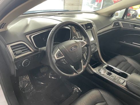 Used 2017 Ford Fusion SE w/ Equipment Group 602A image 13