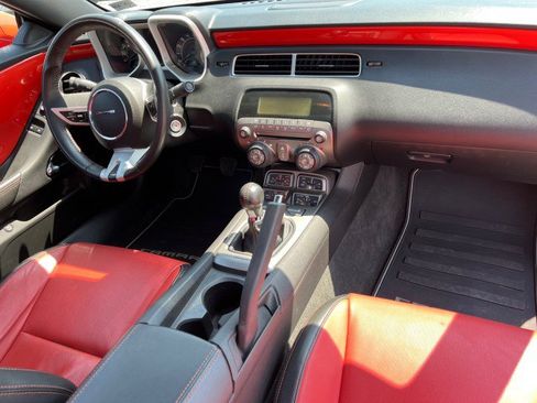 Used 2010 Chevrolet Camaro SS w/ RS Package RWD image 20