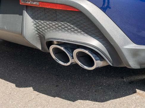 Certified 2022 Porsche Macan AWD/4WD image 16