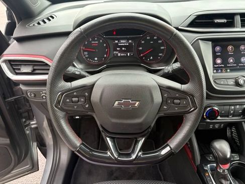 Used 2023 Chevrolet TrailBlazer RS AWD/4WD image 31