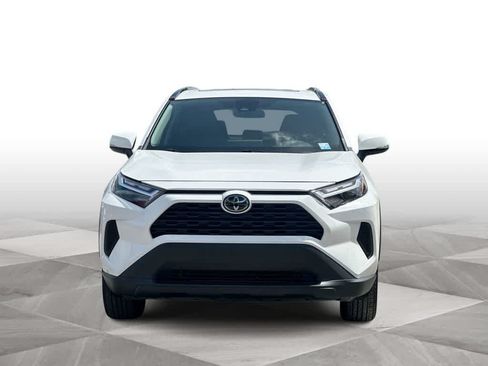 Used 2024 Toyota RAV4 XLE w/ Convenience Package FWD image 3