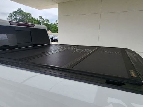 Used 2023 GMC Sierra 1500 AT4 w/ AT4 Premium Package AWD/4WD image 11