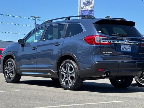 Used 2025 Subaru Ascent Limited AWD/4WD image 6