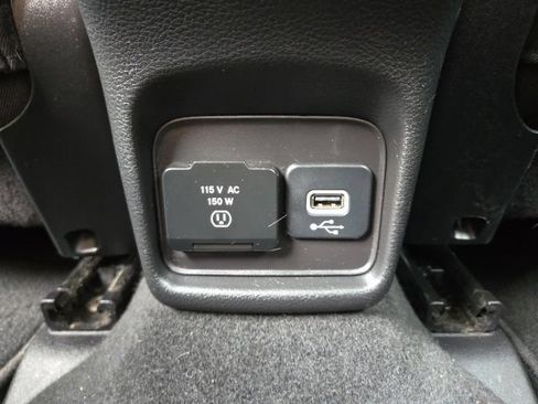 Used 2018 Jeep Compass Limited w/ Navigation Group AWD/4WD image 46