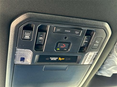 New 2025 Toyota Tundra Platinum image 29