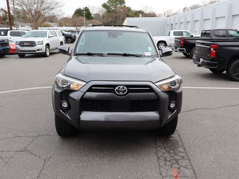 Used 2021 Toyota 4Runner SR5 Premium w/ Moonroof Package image 15
